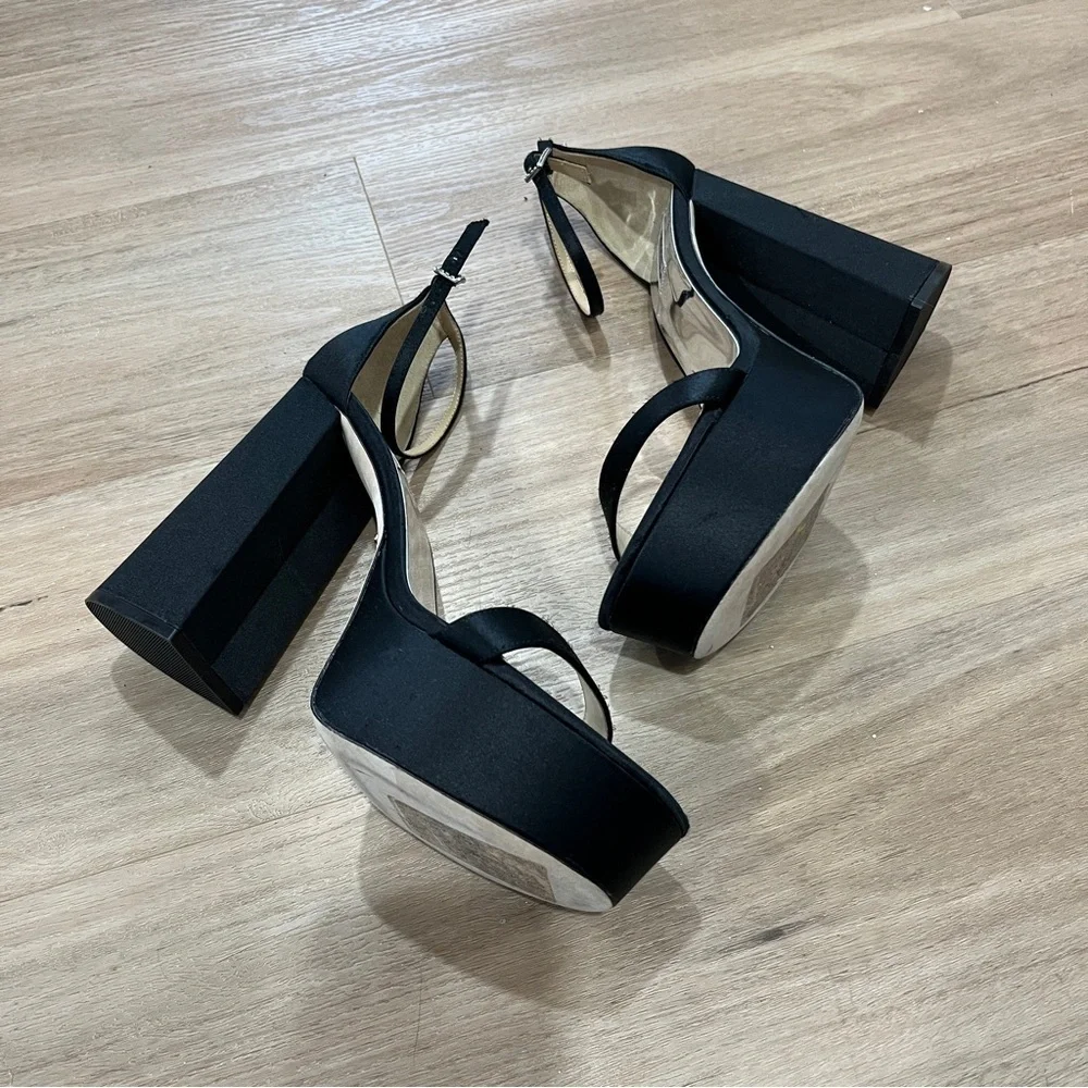 Badgley Mischka Women's Party Platform Block Heel Black size 7 New in Box